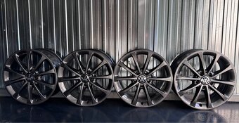 #86 Elektróny originál VW 5x112 r17 - 3