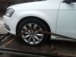 Rozpredám volkswagen passat b7 combi 2,0 tdi 103 kW - 3