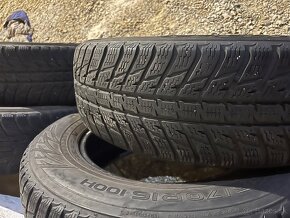 Nokian WR SUV  215/70 R 16 - 3