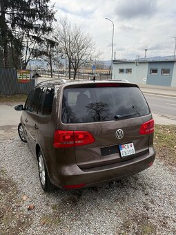 Volkswagen VW Touran 2.0 TDI 103kw CR Highline,Navi,BT - 3