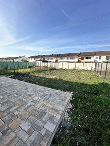 5 izbový rodinný dom 130 m2, pozemok 324 m2, Galanta - 3