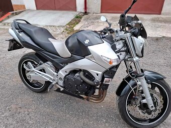 Suzuki gsr600 - 3