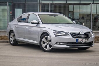 Škoda Superb 2.0 TDI L&K EU6 - 3