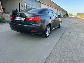 Lexus IS 220D - 3