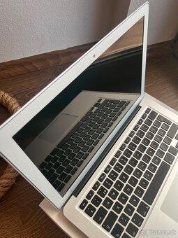 MacBook Air (2017) - 3