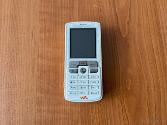 Sony Ericsson W800i - 3