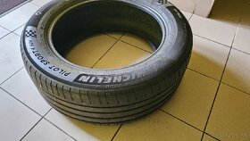 Sada gúm Michelin Pilot Sport 4 255/55 R19 111Y

 - 3