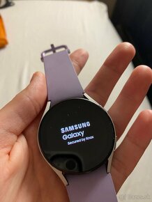 Samsung Galaxy Watch 5 40mm strieborné - 3