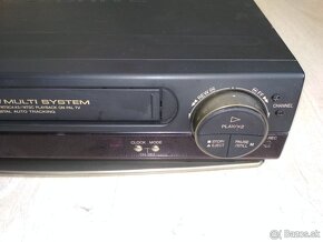 Videorekordér SHARP VC-MA40B - 3