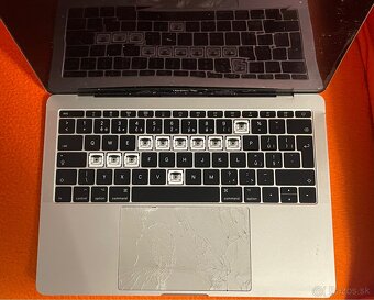 Apple MacBook Pro 2017 13” - diely - 3