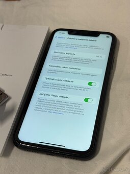 Apple Iphone XR 128Gb - 86 percent batéria - Použivaný - 3