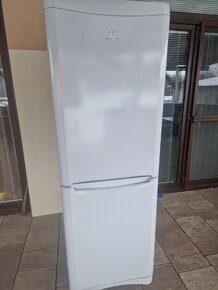 INDESIT - 3