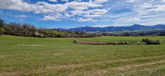 Pozemok v Martine - mestská časť Záturčie. 3842 M2 - 3