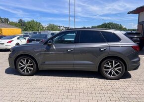 Volkswagen Touareg 3.0TDI 210KW,R-LINE,BLACK PAKE nafta - 3