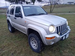 Jeep Cherokee BA/LPG, zabudovaná vysielačka - 3