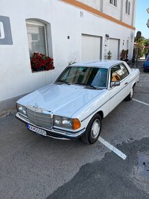 Mercedes Benz 230CE C123 Coupe /w123 - rv 1982 Biele SPZ - 3