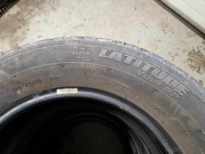 Michelin 215/65R16 - 3