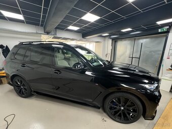 BMW X7 M50i TOP - 3