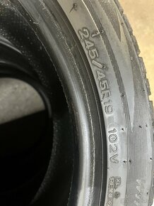 245/45R19 102V - 3