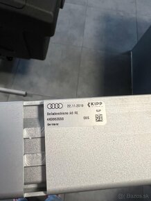 Originál kolajnica do kufra AUDI Avant a6 C8 2019- - 3