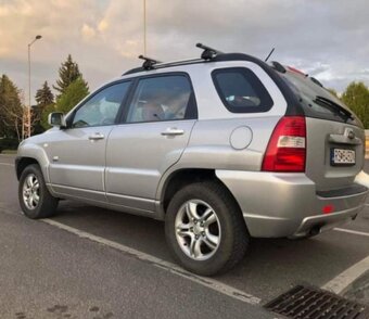 Kia Sportage 2.0 CRDI 4WD Koža - 3