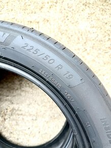 Michelin 225/50 R19 - 3