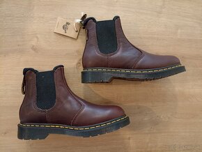 Dr. Martens 2976 Warmwair Leather Chelsea Boots - 3