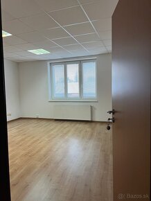 KANCELÁRIA NA PRENÁJOM / 25 m² CETRUM ZVOLENA - 3