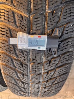 225/65R17 Nokian zimne celoročne - 3