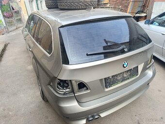 BMW E61 (kufr platinbronze) - 3