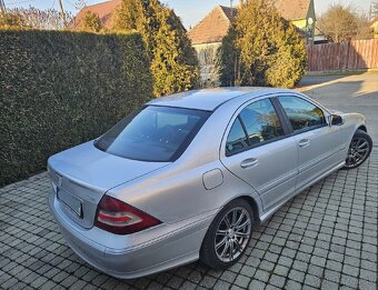 Predám Mercedes-Benz w203 - 3