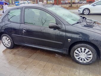 Predám Peugeot 206  1.1 benzín - 3