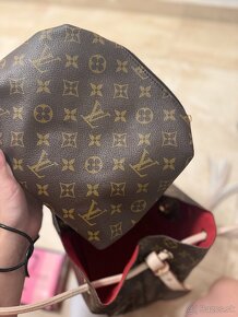 Louis Vuitton - 3