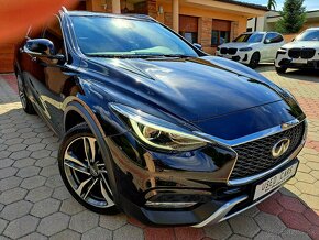 Infiniti Q30 2,2D 125kW AWD 4x4 Priemium Lux - 3