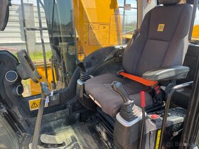 Prenajom JCB JS220 / 2017 pasovy bager - 3