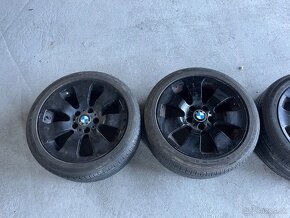 BMW 225/45 R17 - 3