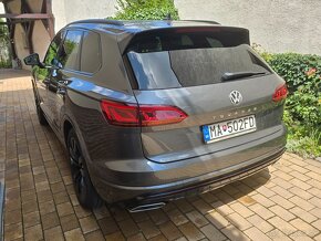 Volkswagen Touareg 3.0 TDI R-Line 4Motion A/T - 3