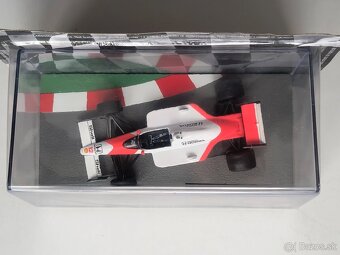 model F1 - McLaren MP 4/4 - 1988 - Ayrton Senna - 3