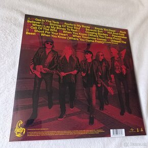 SCORPIONS - 2 LP Rock Believer Deluxe edition čierna/biela - 3