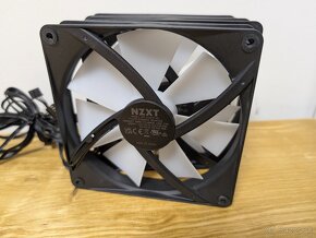 NZXT F140 RGB Core Matte Black (3x ventilátor + controller) - 3