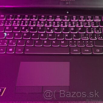 Predám herný notebok Lenovo Y540 -15IRH Raven Black - 3