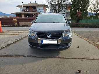 Volkswagen Touran 1.9 TDI 7-miestné - 3