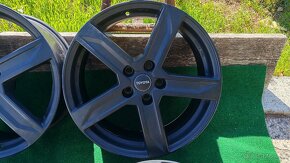 5x114,3 R18 --- TOYOTA RAV4 - 3