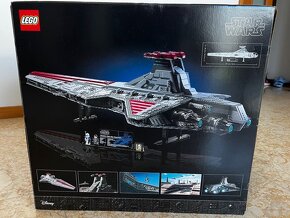 LEGO (75367) StarWars UCS Venator Attack Cruiser - 3