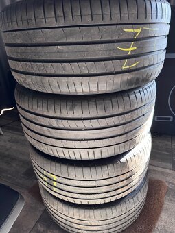 Predam 4 letne Pirelli PZero RSC 275/40 R21 a 315/35 R21 - 3