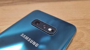 Samsung S10e - 3