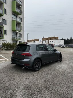 Volkswagen GTI Performance - 3