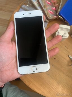 Predám IPhone 7 32GB - 3