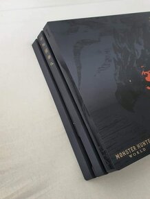 PS4 Pro Monster Hunter limited edition - 3