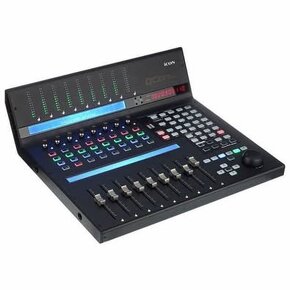 Icon Qcon pro X + 3 XS expander (32 faders) + Icon One Hub - 3